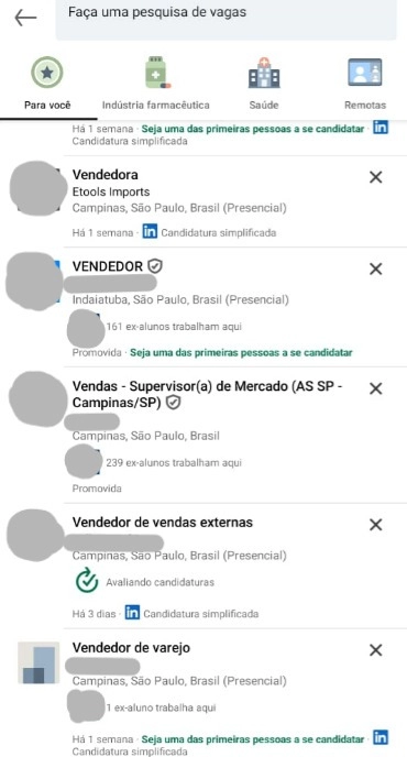 Sugestão de vaga de vendas no perfil de Bruna Araújo no LinkedIn. Imagem: Arquivo pessoal.