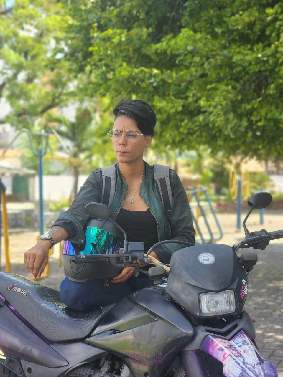 Quem são e o que querem as lideranças femininas dos movimentos de entregadores por app 2 Mirian fundou a Associação de motogirls e entregadoras da Paraíba com o objetivo de oferecer apoio, acesso jurídico e campanhas de autocuidado para as entregadoras. (Imagem: acervo pessoal)