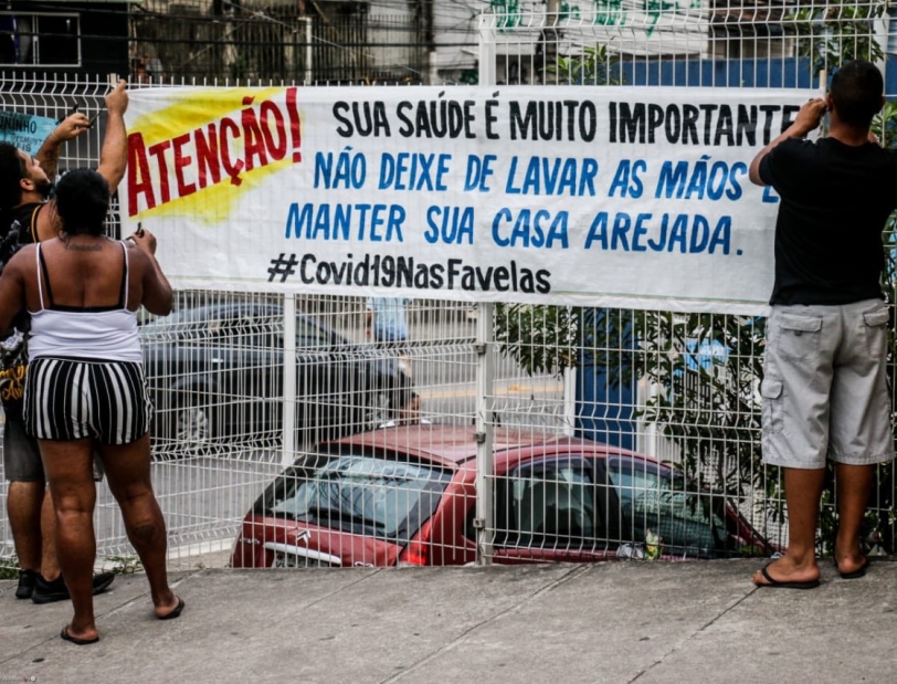 Moradores de favela criam gabinete de crise para combater Covid-19